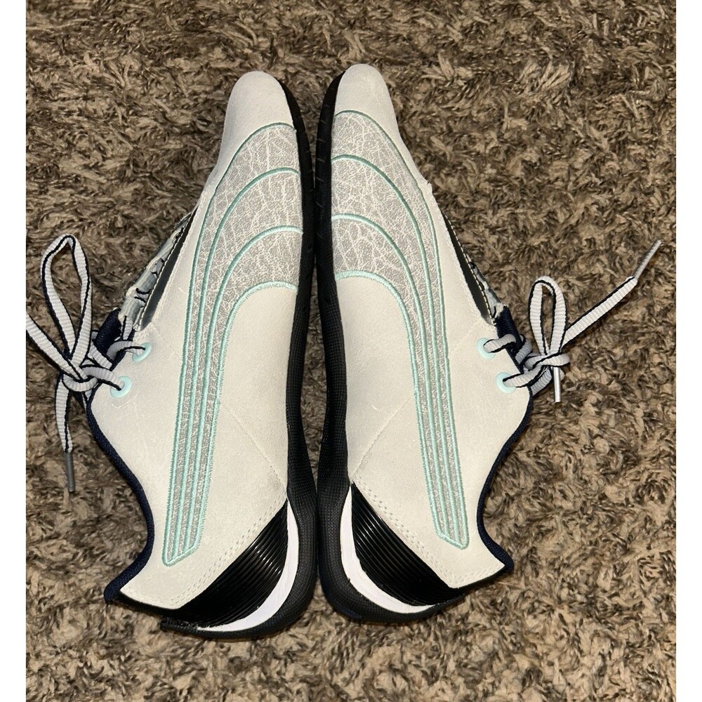 Puma White and Mint Low-Profile Athletic Shoes - Picture 3 of 9
